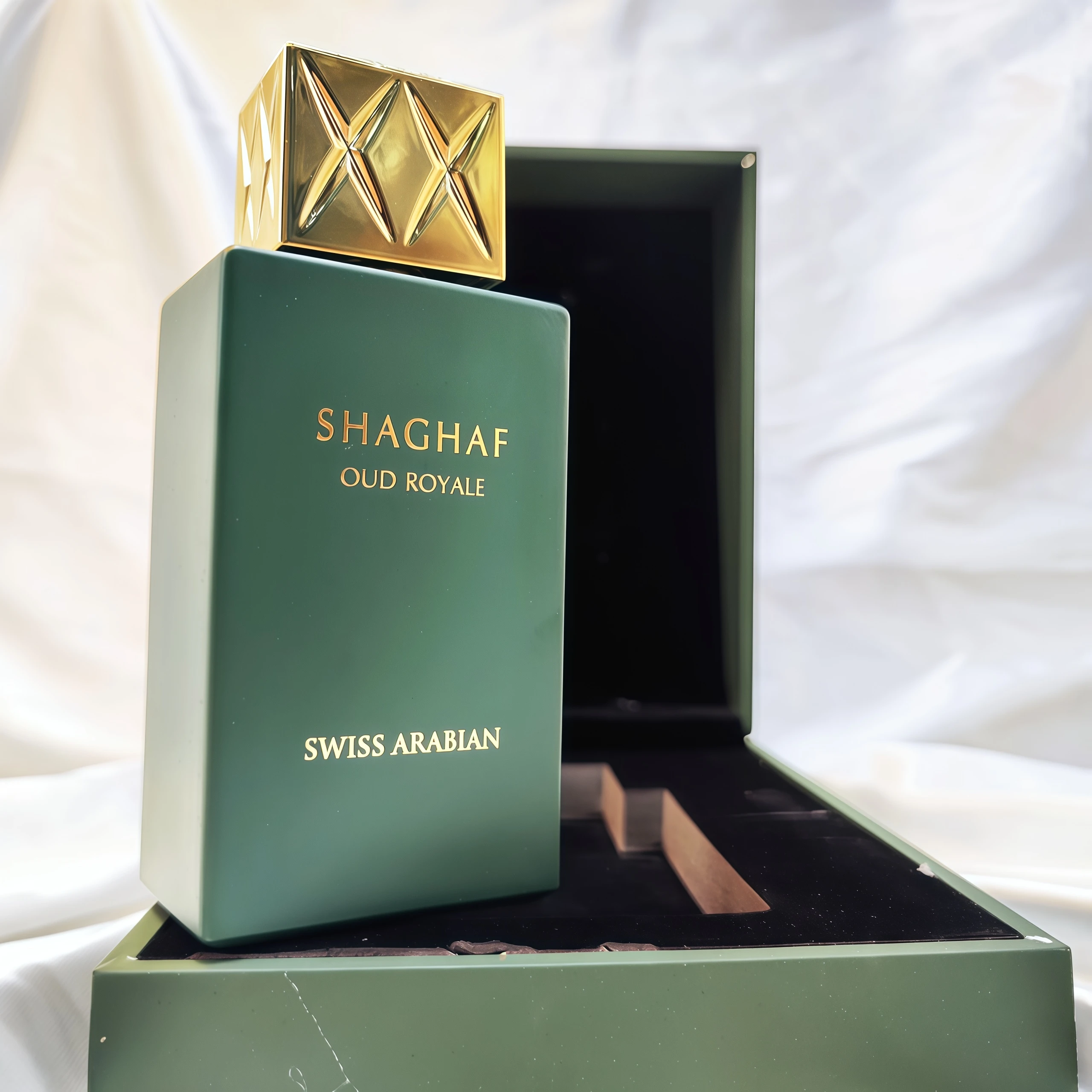 Swiss Arabian Shaghaf Oud Royale Spicy, Oud, Fragranza Aromatica - Note di Zafferano e Lavanda - Profumo per Donne e Uomini - 2.