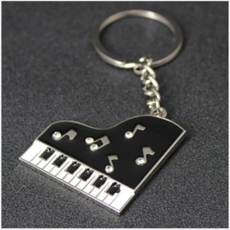 Creative Mini Flat Piano Keychains Smooth Metal Tag Fashionable Black Piano Musician Keychains Present for Friend