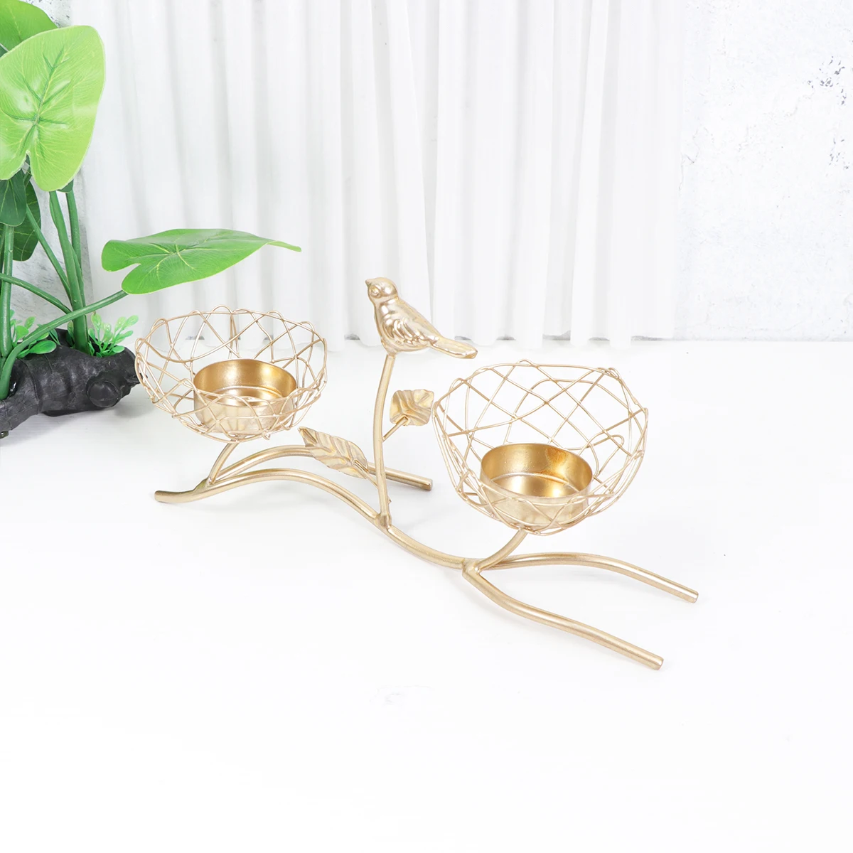 

1 шт., подсвечник с железной основой, золотой держатель, декоративный поднос в скандинавском стиле, настольная подставка для чашки, Рождественский подарок