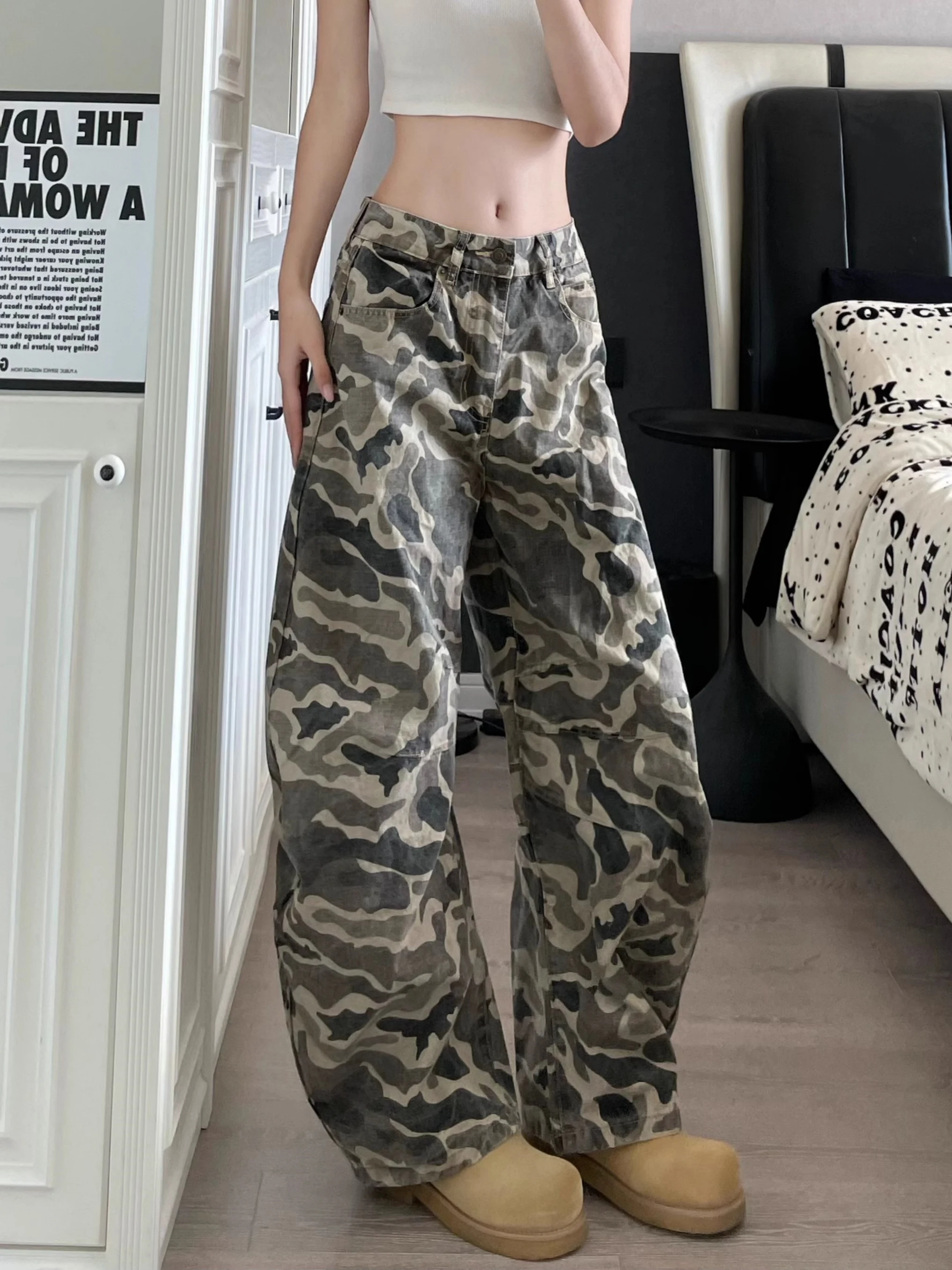 

Women's Y2k Cargo Jeans Harajuku Oversize Graffiti Print Denim Trousers Vintage Japanese 2000s Style Baggy Jean Pants Clothes