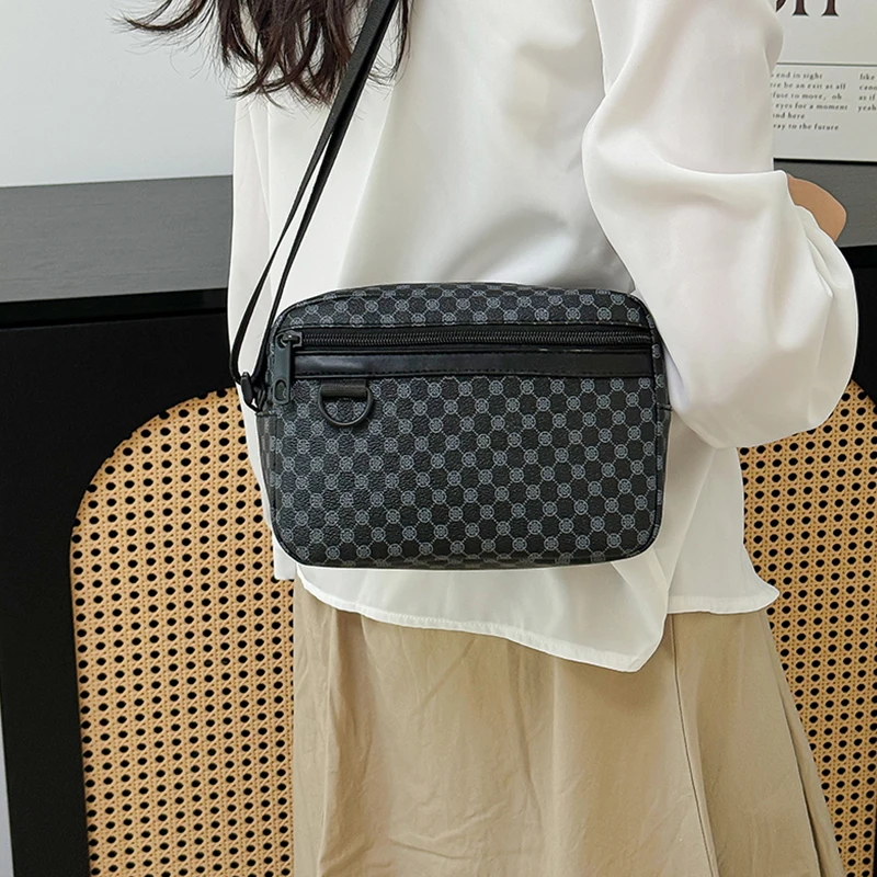 The Neutral Color Bags Are Suitable for Daily Commuting and Office Use. The Single-Shoulder Bags Are Stylish, Simple and Elegant image 5