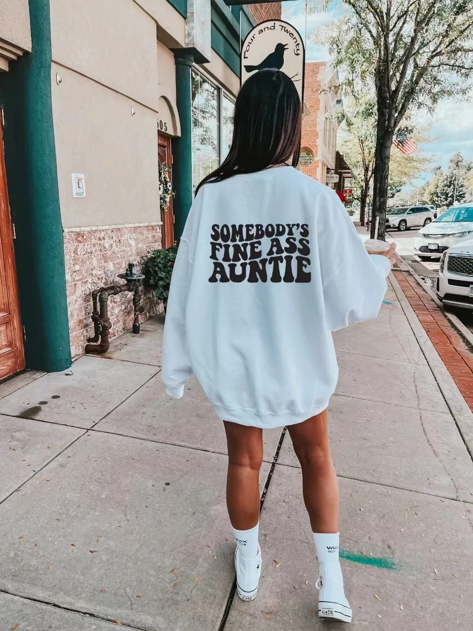 

Somebody's Fine Ass Auntie Funny Slogan Sweatshirt New Hot Sale Street Casual Female Clothes Stylish Classy All Match Girl Tops