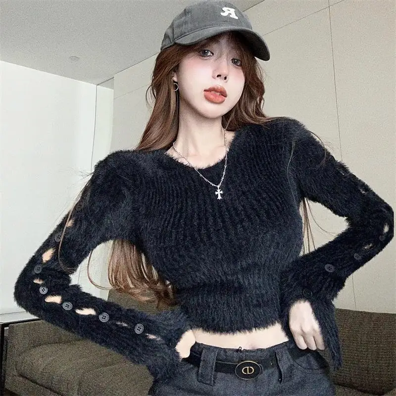 

Soft and Glutinous Design Buttoned Hole Knitted Sweater Women's Spring Pure Desire Bottoming Versatile Short Top