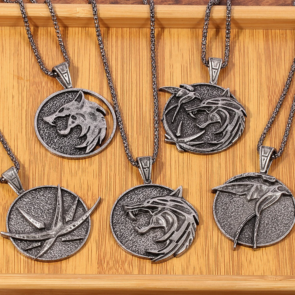 Retro Punk Wizard Necklace Monster Hunter Wild Wolf Hunting Head Logo Pendant Game Cosplay Accessory Jewelry Gift - view 6