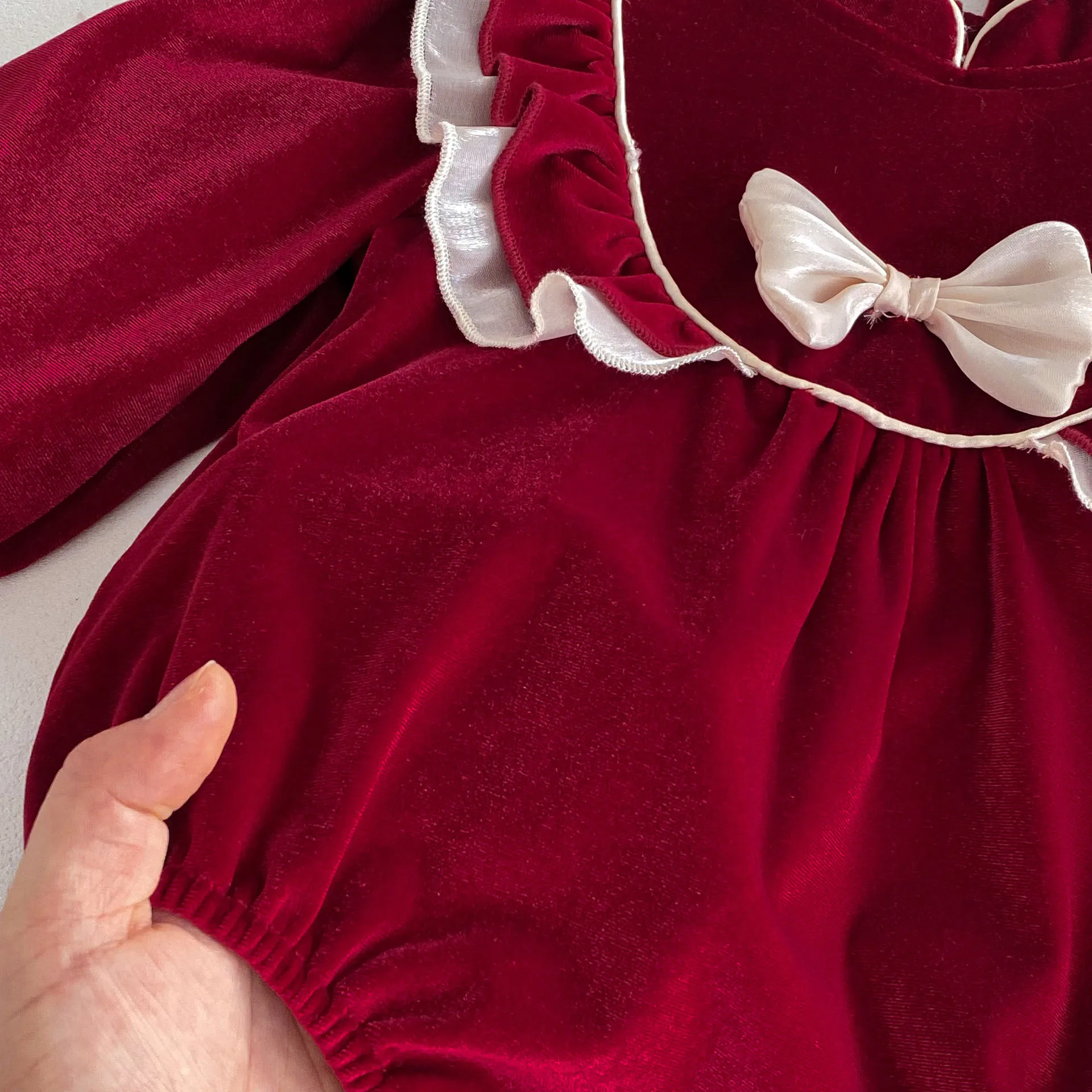 ملابس داخلية للفتيات لربيع وخريف 2026 لحديثي الولادة من قطعة واحدة بأكمام طويلة ملابس أطفال للعام الجديد