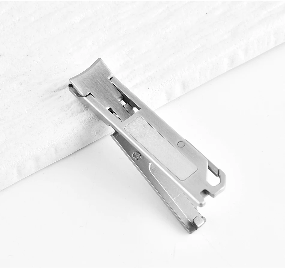 Cortador de unhas portátil ultrafino, cortador de unhas dobrável de bolso pequeno, cortador de mandíbula larga com chaveiro, aparador curvo2028