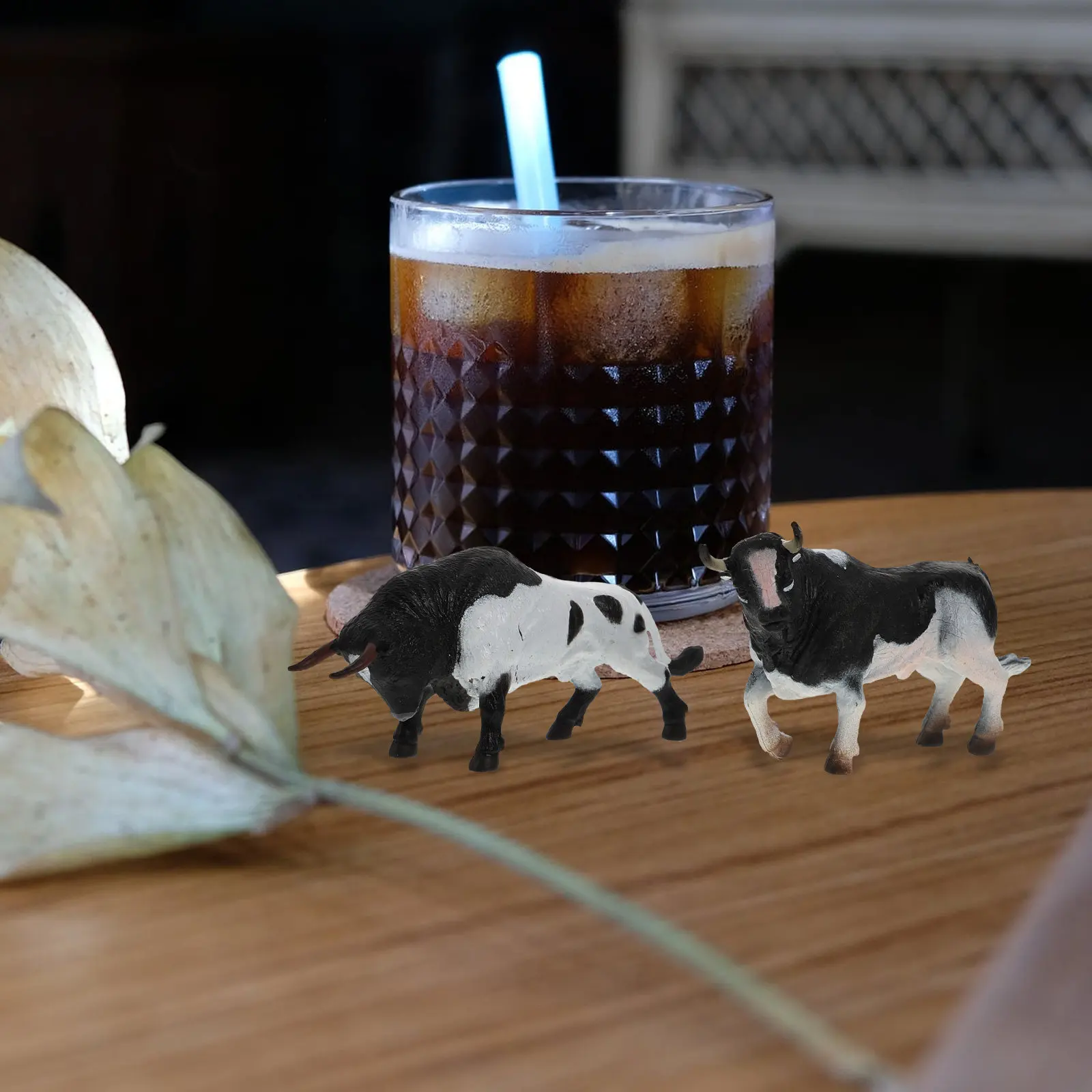 

4Pcs Mini Simulation Cow Adornments Durable Plastic Desktop Decor Micro Landscape Succulents Home Office Decoration