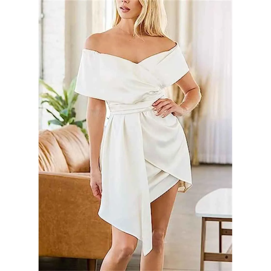 

Sexy Modern A-Line Homecoming Prom Gown Off Shoulder Satin Mini Ruffle Cap Sleeve Party Wear Cocktail Dress 2025 Free Customized