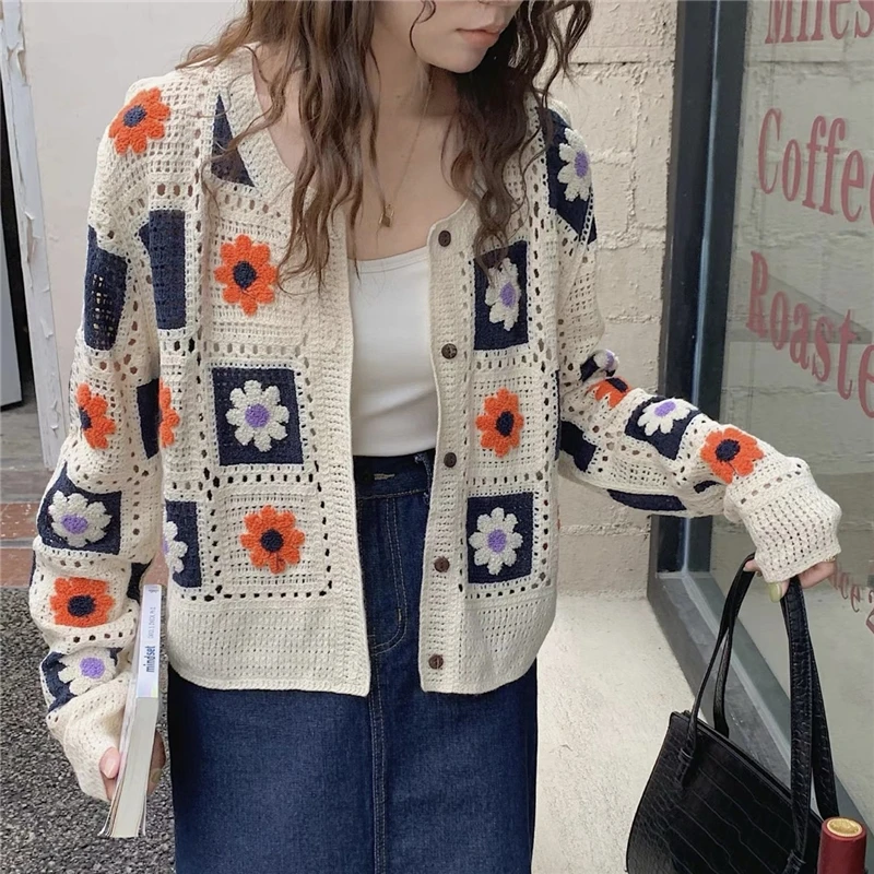 REALEFT Spring Summer Vintage Embrodiery Women\'s Cardigan Single Breasted Bohemiam Hollow Out Outwear Casual Korean Tops Female