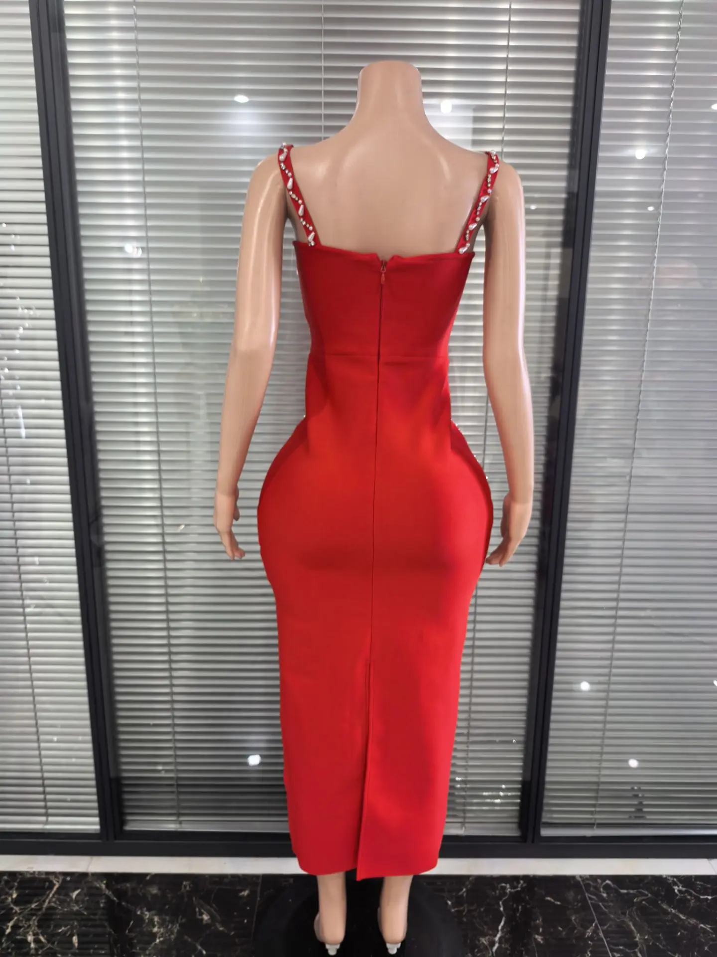 Rode vrouwen mouwloze sexy riem glanzende strass bodycon lange bandage jurk elegante avondfeest vieren cocktail outfit
