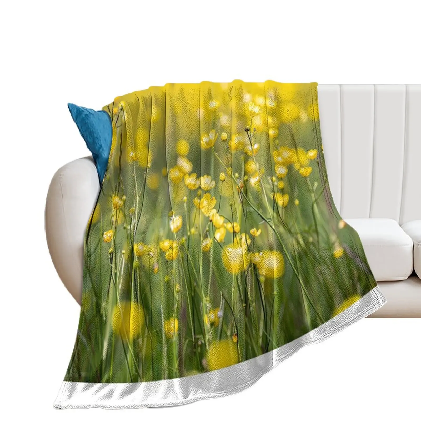 Field of butter cups Throw Blanket manga For Baby Fashion Sofas Blankets