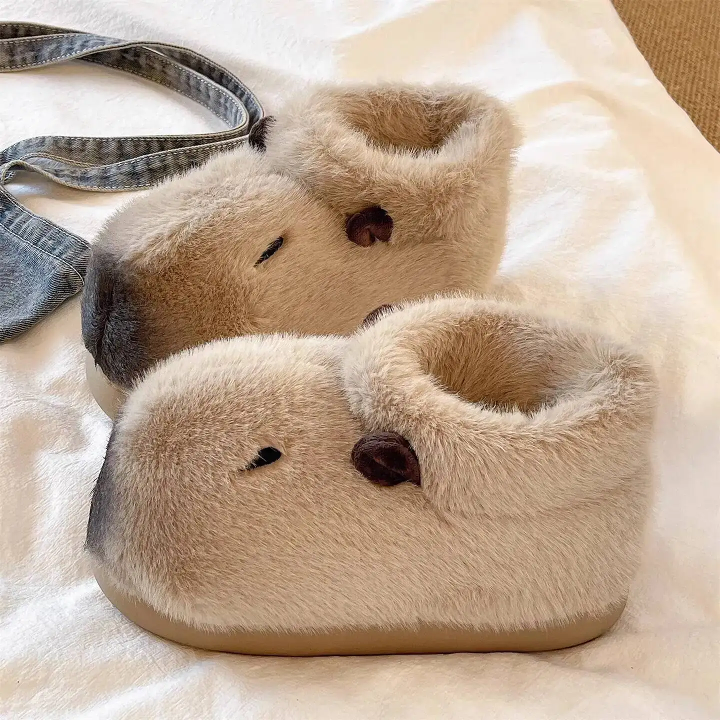 

Women's Capybara Cute Plush Home Slippers 2025 Autumn Winter Closed Heel Warm Non Slip Indoor Household Cotton Slippers