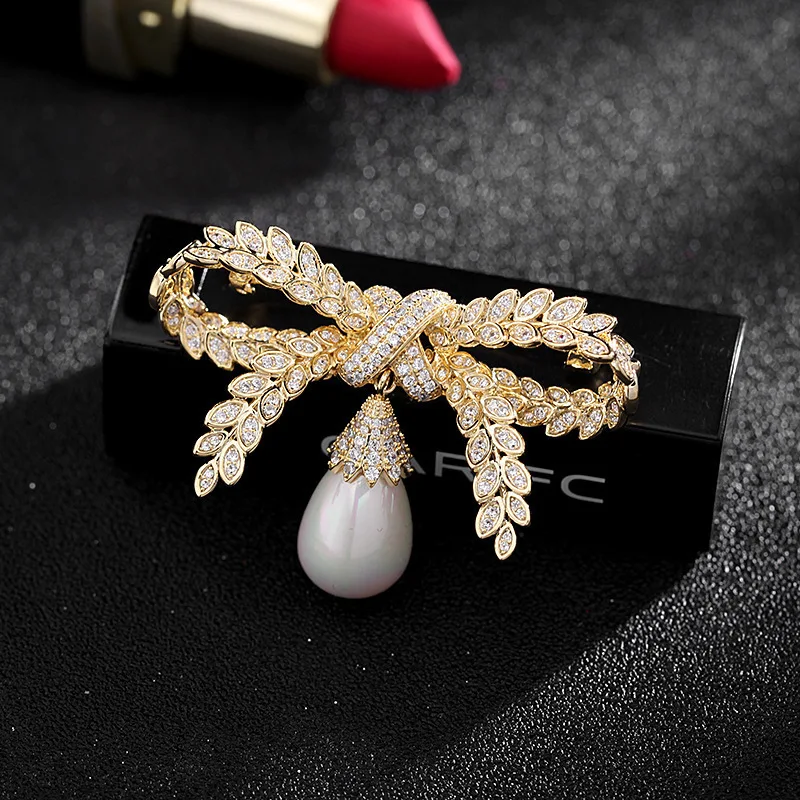 Vintage Women Men Elegant Bow Pearl Crystal Jewelry Accessories Brooches Fashion Classic Bowknot Pendant Pins Buckles