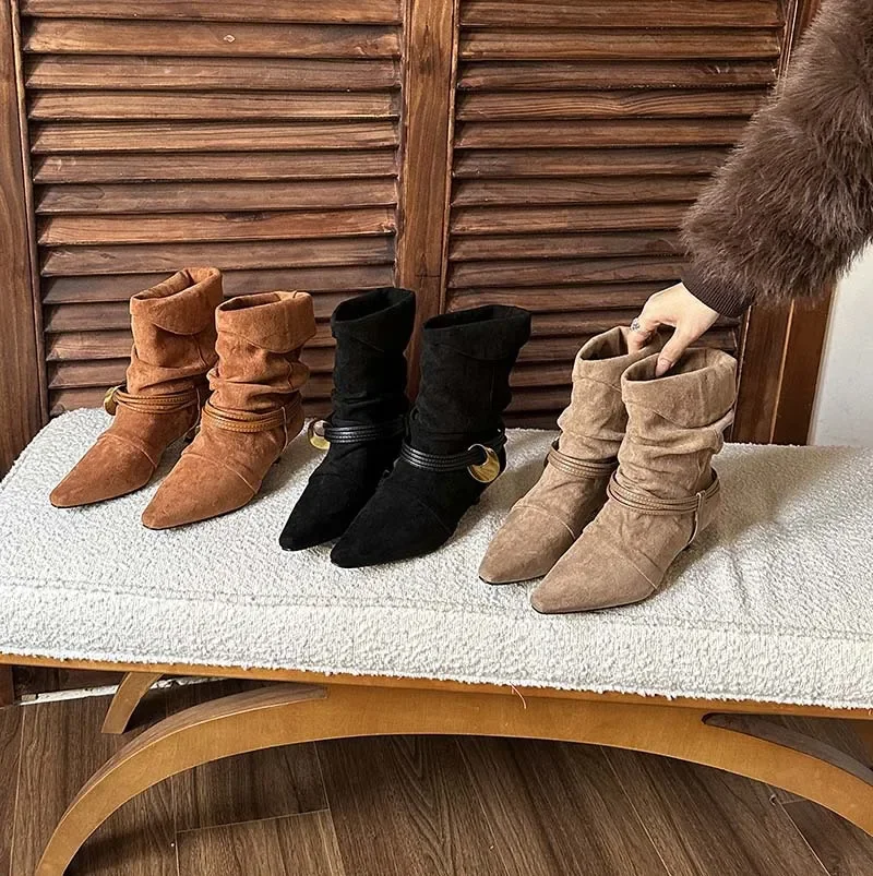 

Design High-end Retro Pleated Pointed Toe Mid-Calf Women's Boots Suede Short Boots Fashionable Autumn Winter Style Rubber Sole