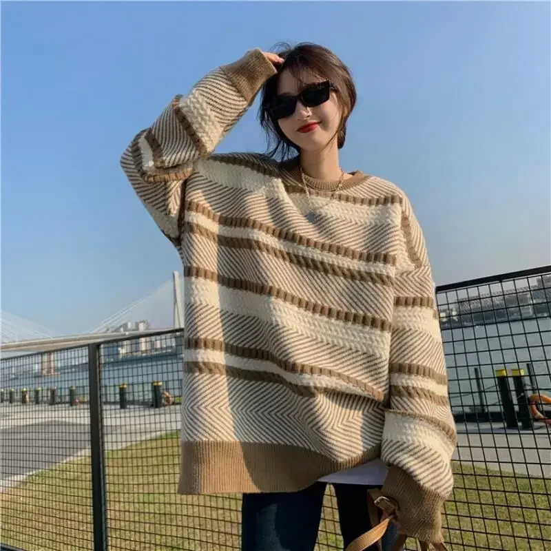 

Contrast Striped Sweater for Women in Autumn and WinterLoose Fitting and Slimming KoreanVersionPlush Pullover Knit Upper Garment