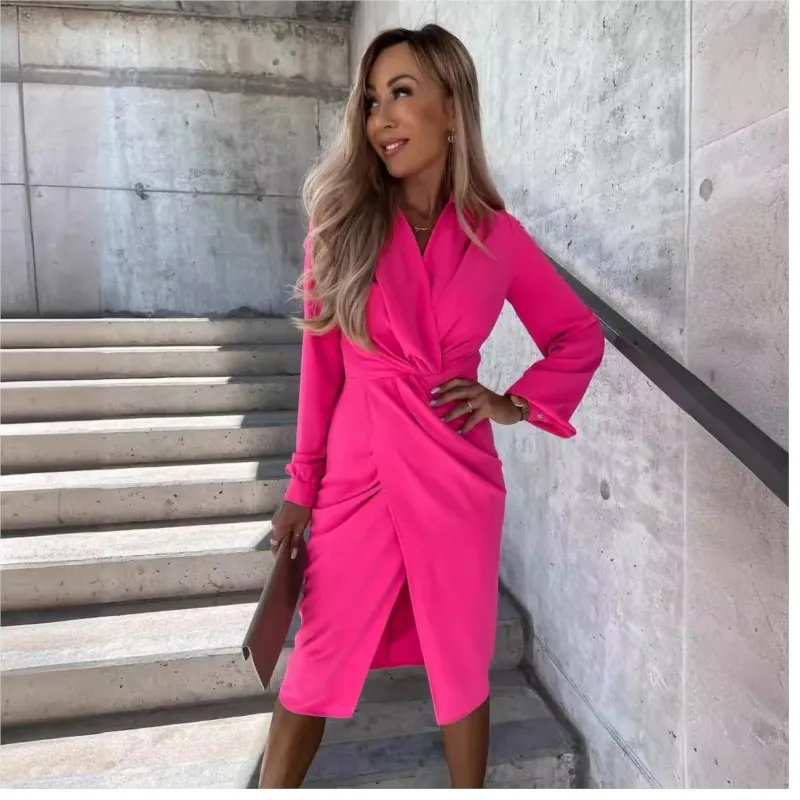 Elegantes neues lang ärmel iges Kleid Frauen modische einfarbige Slim Fit sexy plissierte Design Revers Laterne Ärmel Hemd Kleid 2024