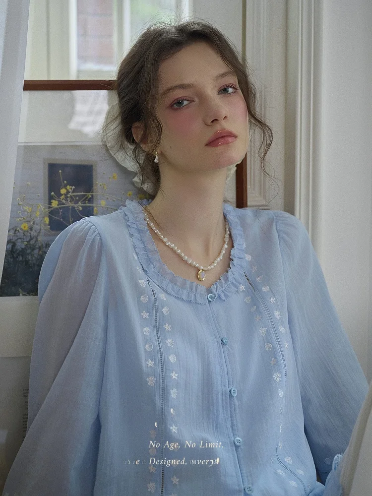 

Lightweight Embroidered Shirt Women's Artistic Retro Sun Protection Top Original Design Loose Fit Seven Sleeve round Neck