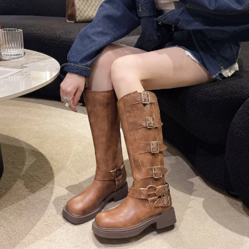 Botas altas no joelho para mulheres, fivela de cinto, sapatos femininos, salto quadrado, moda, alta qualidade, venda quente, 2023