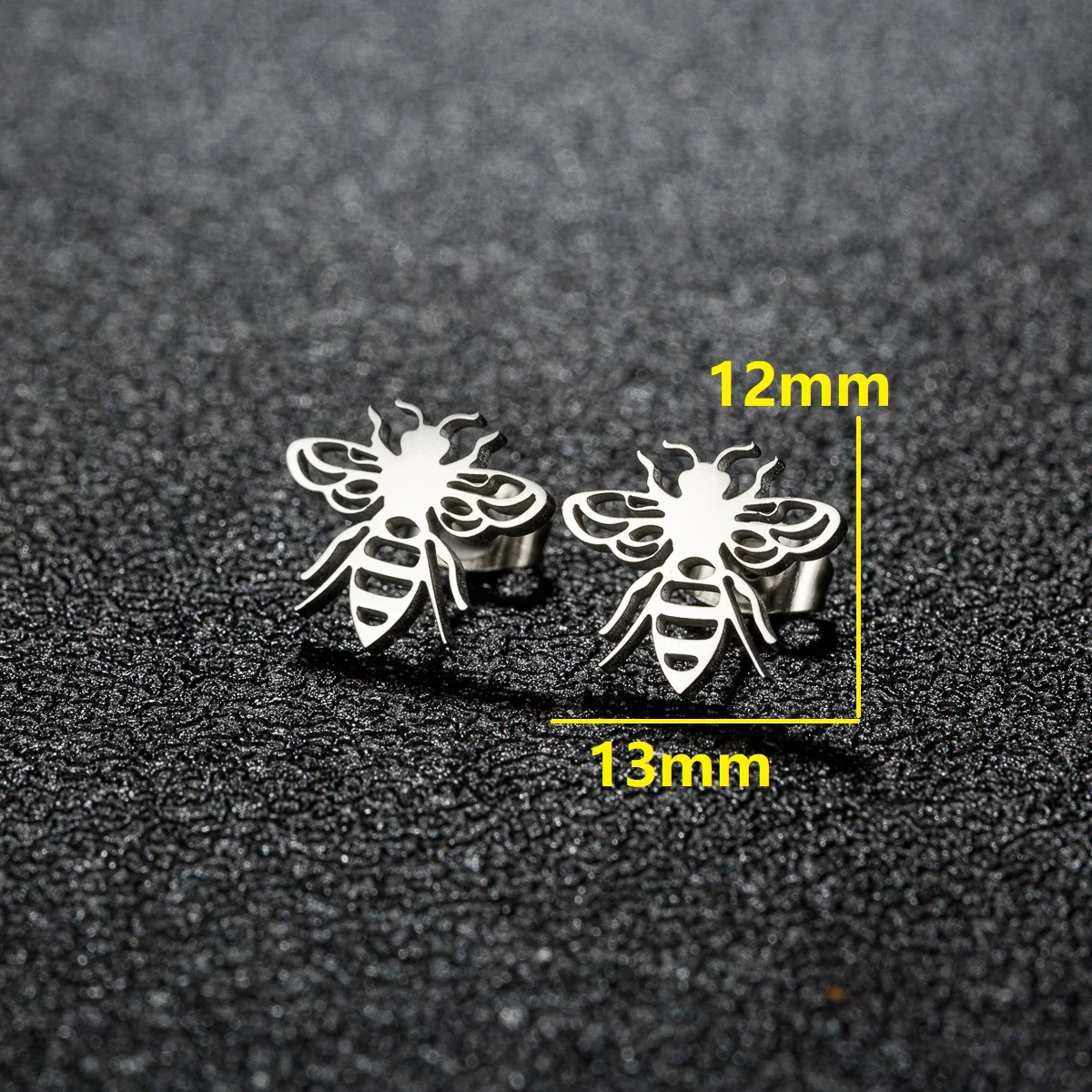 1Pair Small Bee Stud Earring Stainless Steel Mini Insect Bee Earrings Earrings For Women Girls Party Jewelry Gift