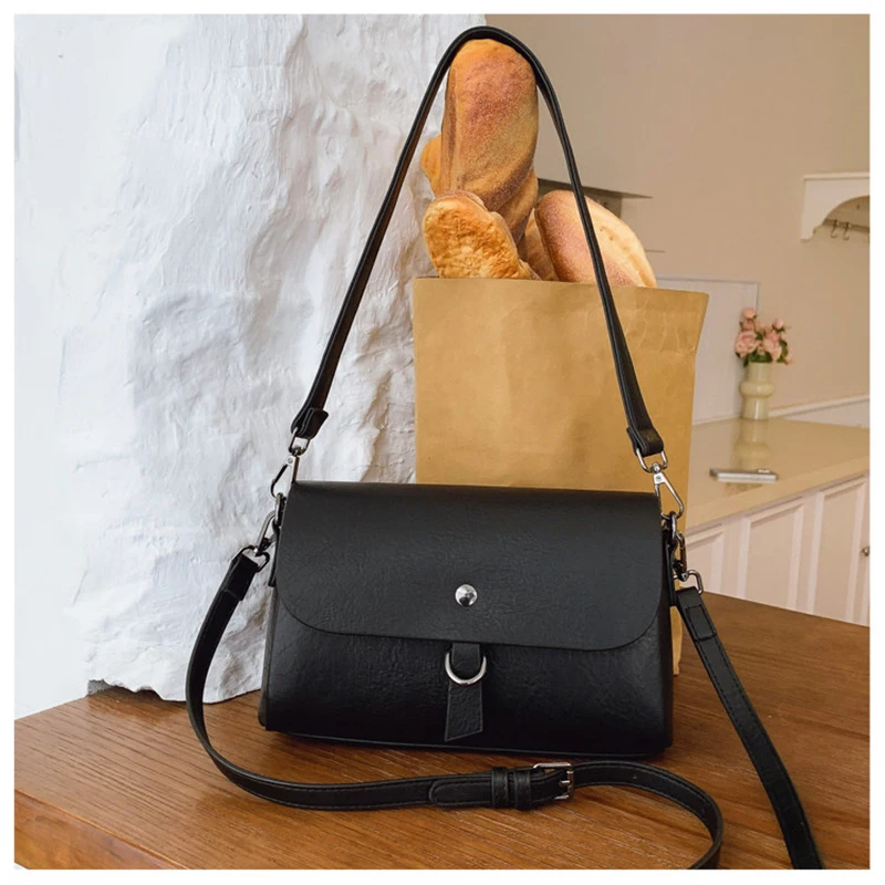 

Женская новинка 2026, высококачественная сумка на одно плечо, сумка через плечо из искусственной кожи, винтажная универсальная маленькая квадратная сумка для повседневного использования