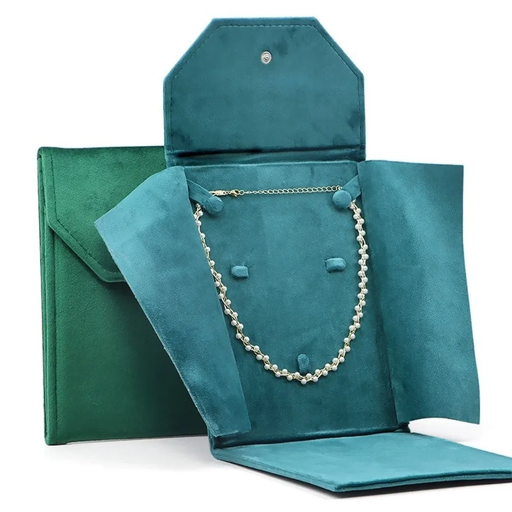 

Velvet Material Velvet Jewelry Pouch Foldable Design Snap Button Closure Necklace Organizer Bag Soft Lining Jewelry Storage Bag
