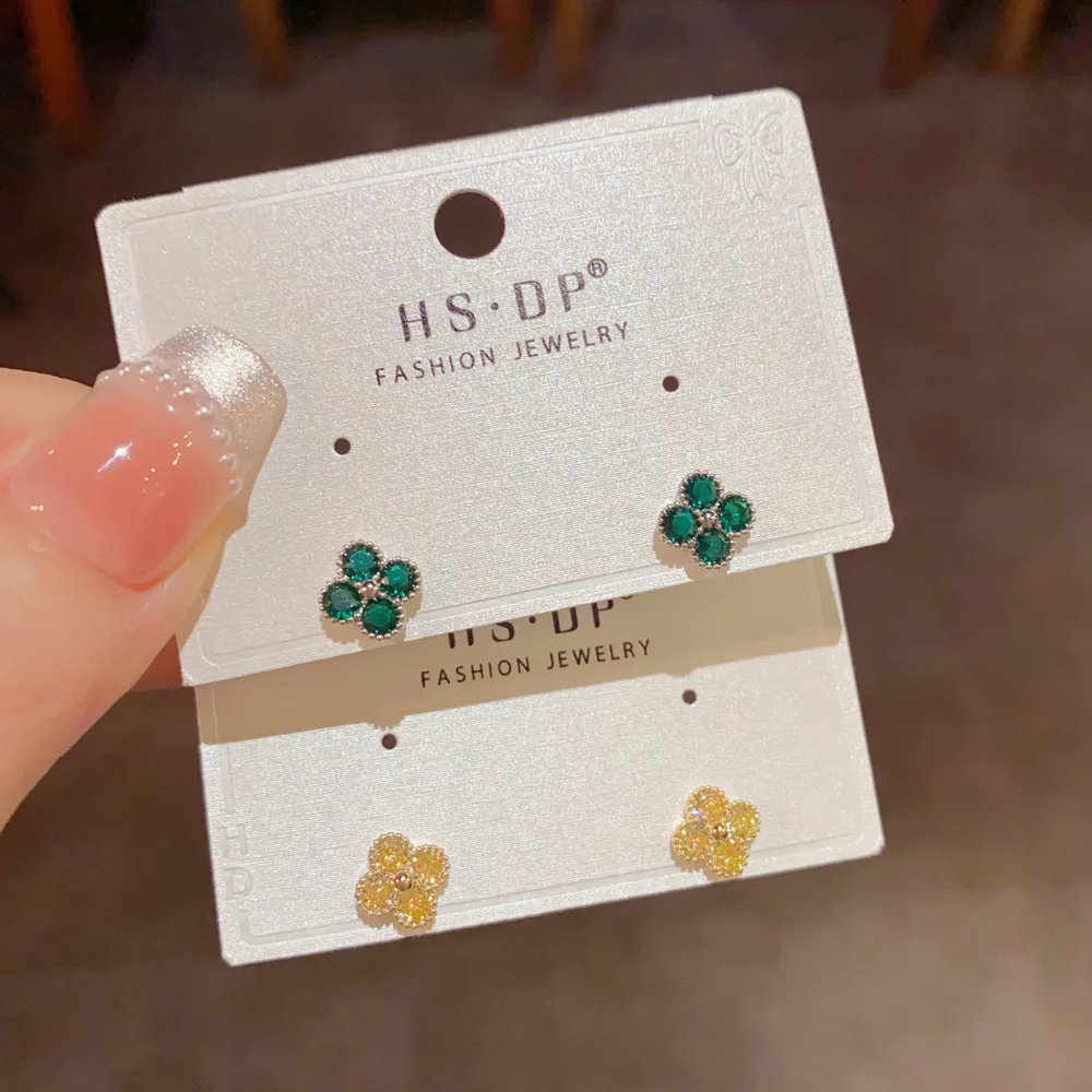 Vibrant Emerald Four Leaf Clover Stud Earrings Tiny Gemstone Flower Piercing Jewelry Lucky Charm Daily Versatile Decor