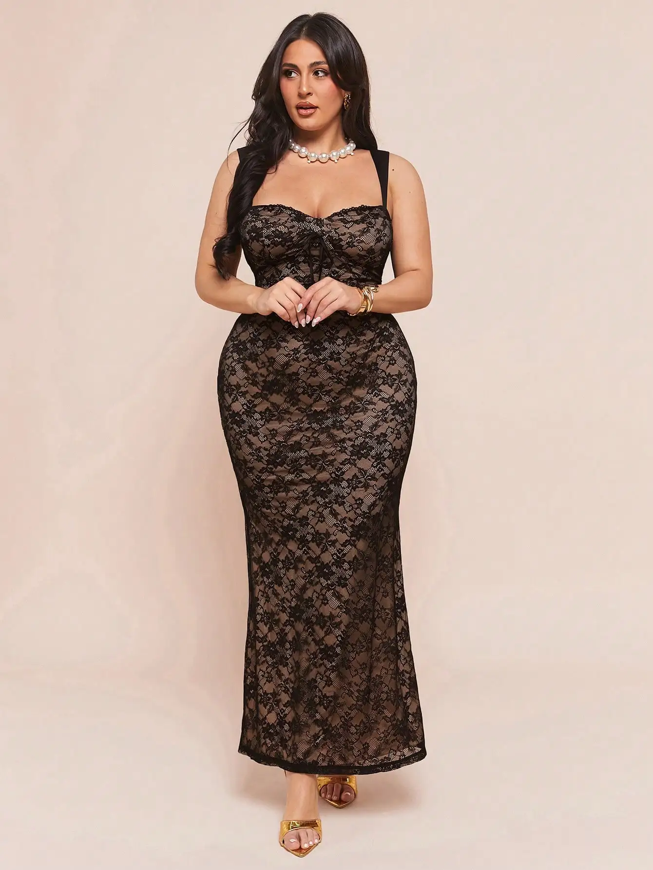 

Black Lace Maxi Dress with Spaghetti Straps, Corset Bodice & Fishtail Skirt for Evening Party