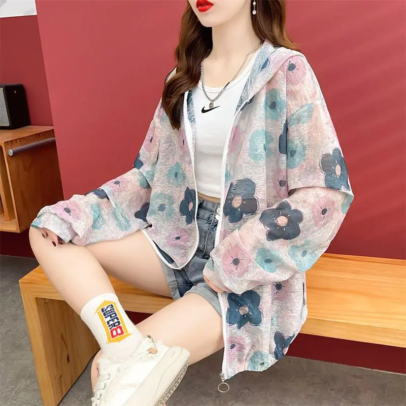 DAYIFUN-Women's Sunscreen Long Sleeve Coats Korean Loose Ice Silk Thin Breathable Jackets with Hat Versatile Printed Tops Summer