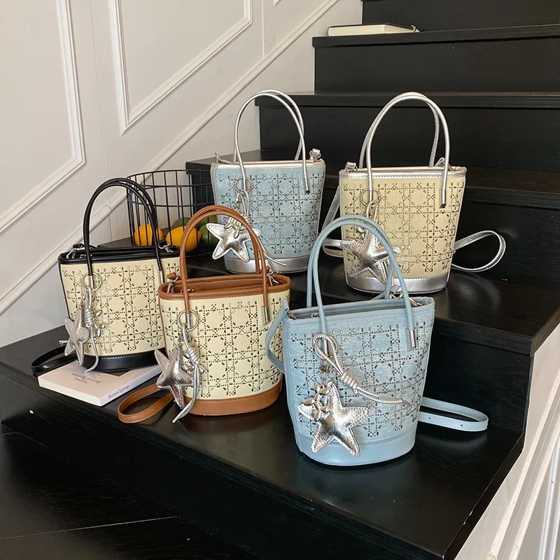 

2025 New Quilted Bucket Bag Women Spacious Top Handle Shoulder Crossbody Casual Chic Tote