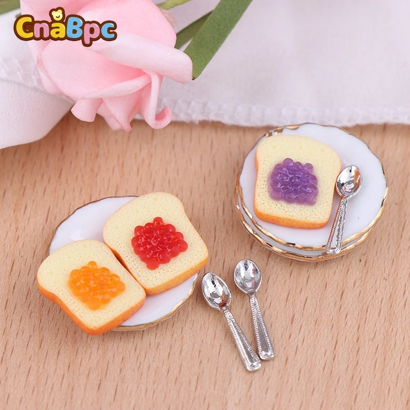 3Pcs/set 1:12 Dollhouse Miniature Toast Small Plate Spoon Dolls Accessories