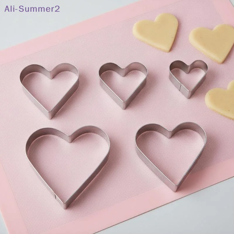 

5Pcs/Set DIY Love Heart Stainless Steel Cookie Cutter Biscuit Mold Fondant Pastry Cake Decorating Baking Tools Kitchen Bakeware