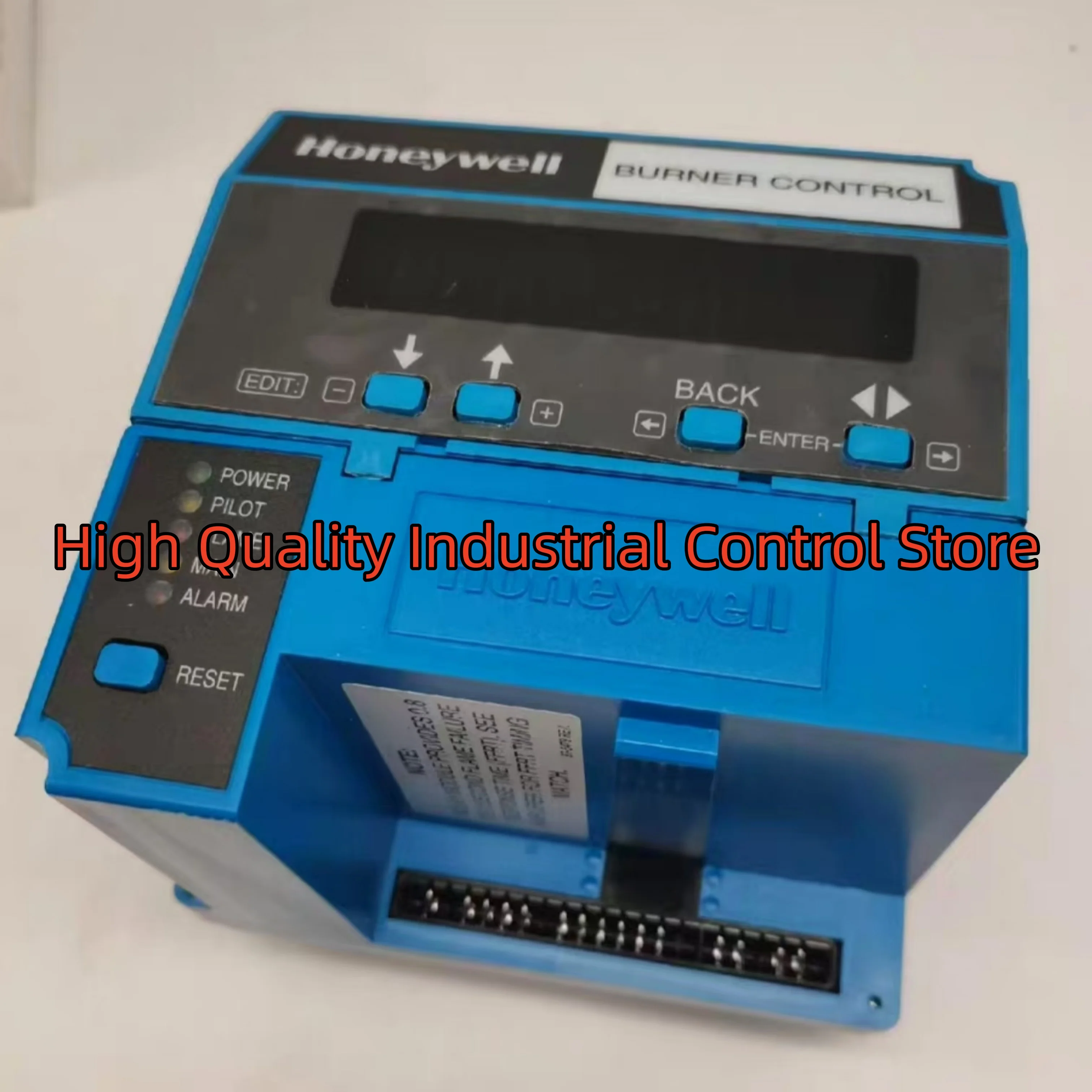 RM7840L1075 New original  burner control