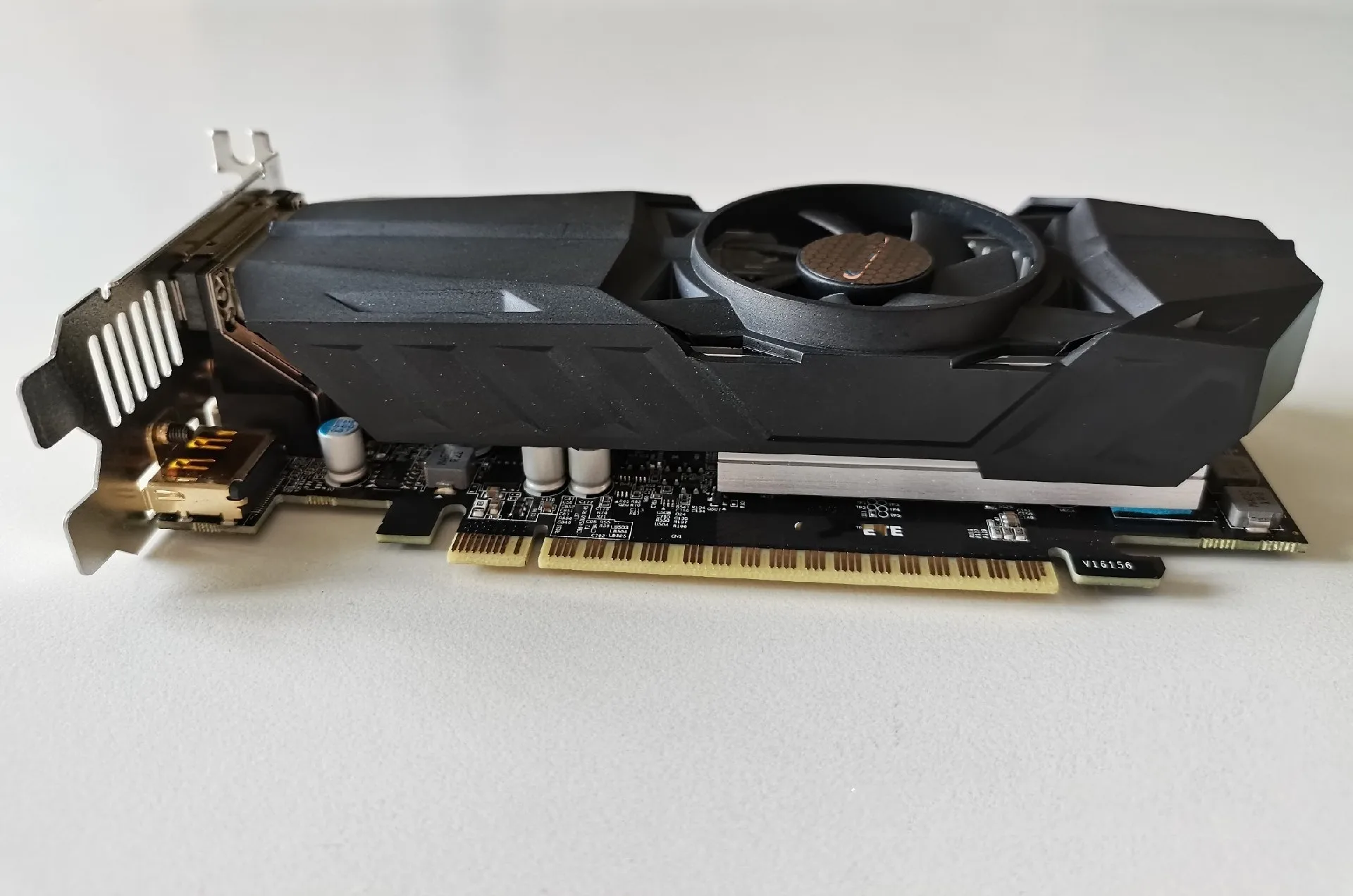 Usado nvidia geforce gtx1050ti 4gb lp gddr5 pci-placa de vídeo expressa dp dvi hdmi