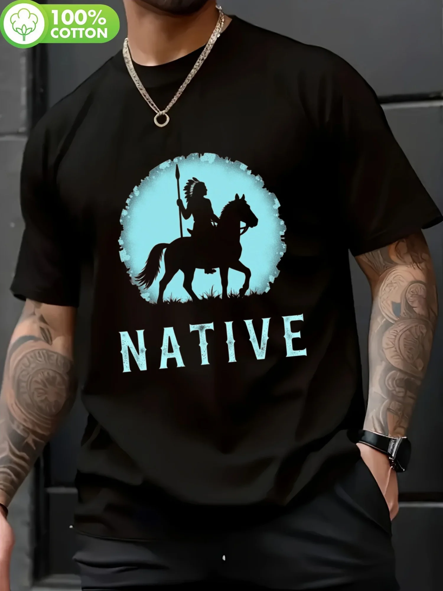 

Индейский воин на силуэте подковы — футболка с круглым вырезом из 100% хлопка, удобная для всех сезонов, повседневный стиль