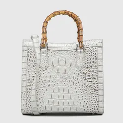 Borse da donna in pelle con motivo a coccodrillo borsa con manico in bambù borsa a tracolla quadrata da donna di moda di lusso mamma marea 2024 nuovo