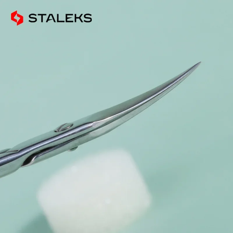 STALEKS Stainless Steel Beauty Eyebrow Scissors High-quality Curve Mouth Exfoliating Hair Removal Trimmer Nail Care Tools(2.1cm)