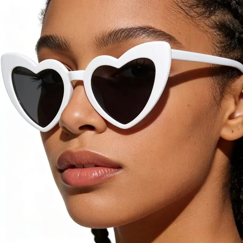 Cartoon White Heart Sunglasses Women Fashion Love Heart Frame Sun Glasses Female Cute Party Gift Shades Trend Eyeglasses