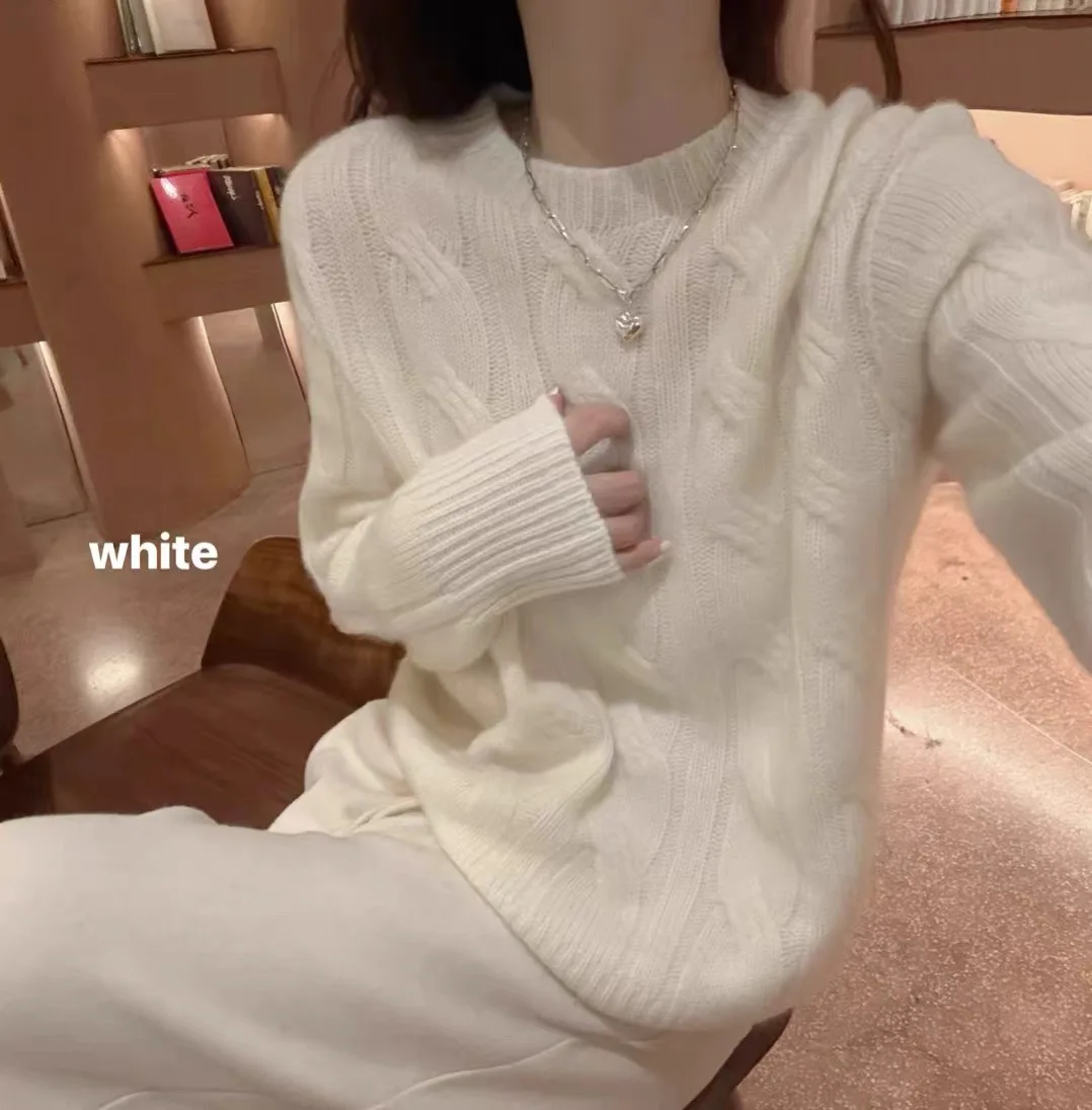 2026 autumn and winter new round-neck knitted 100% pure wool sweater women's thickened loose cashmere sweater