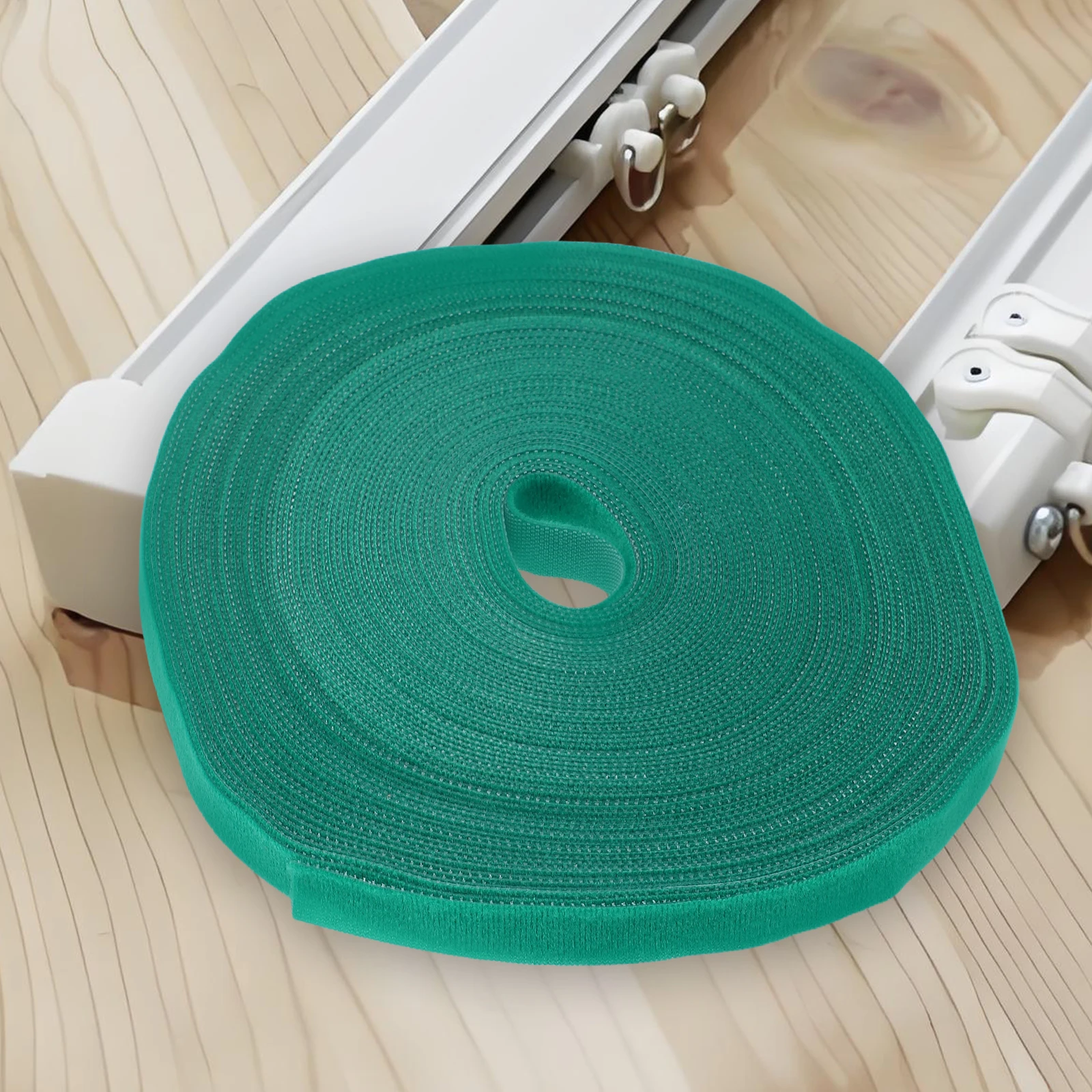 

1 Roll Reusable Garden Plant Strong Adhesive Green Tape Climbing Plants Adjustable Length Multipurpose Outdoor Plant Support