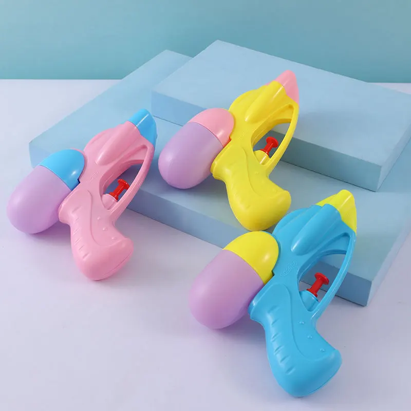 ปืนฉีดน้ําขนาดเล็กฤดูร้อนกลางแจ้งสเปรย์น้ําปืนดึงช่วงแรงดันสูงชายหาดสระว่ายน้ําน้ําสนุกเล่นของเล่นขนาดเล็กเด็ก 13 ซม