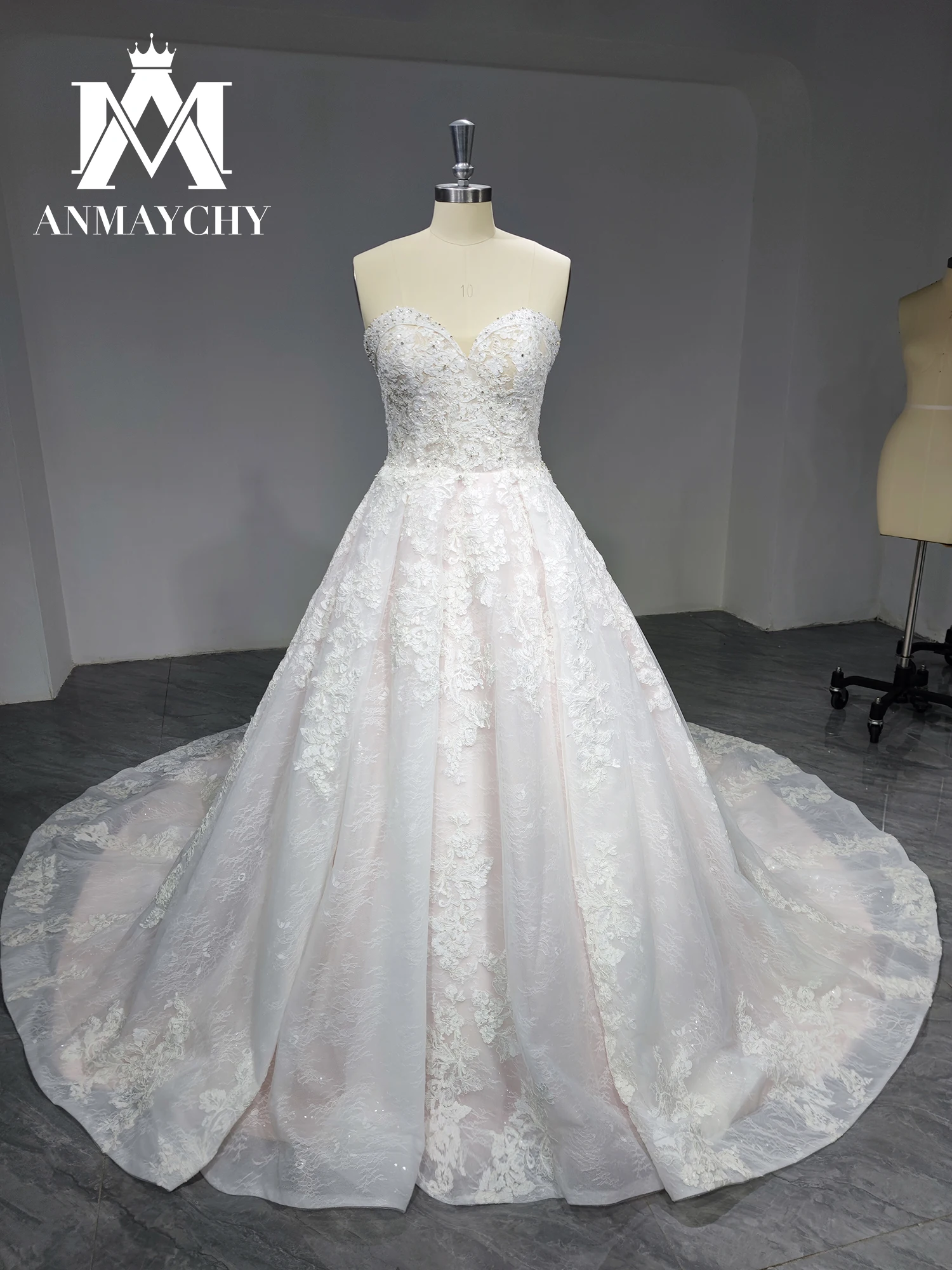 

ANMAYCHY A-Line Strapless Wedding Dresses For Women 2022 Bride Exquisite Beading Lace Up Appliques Wedding Gown Vestido De Novia