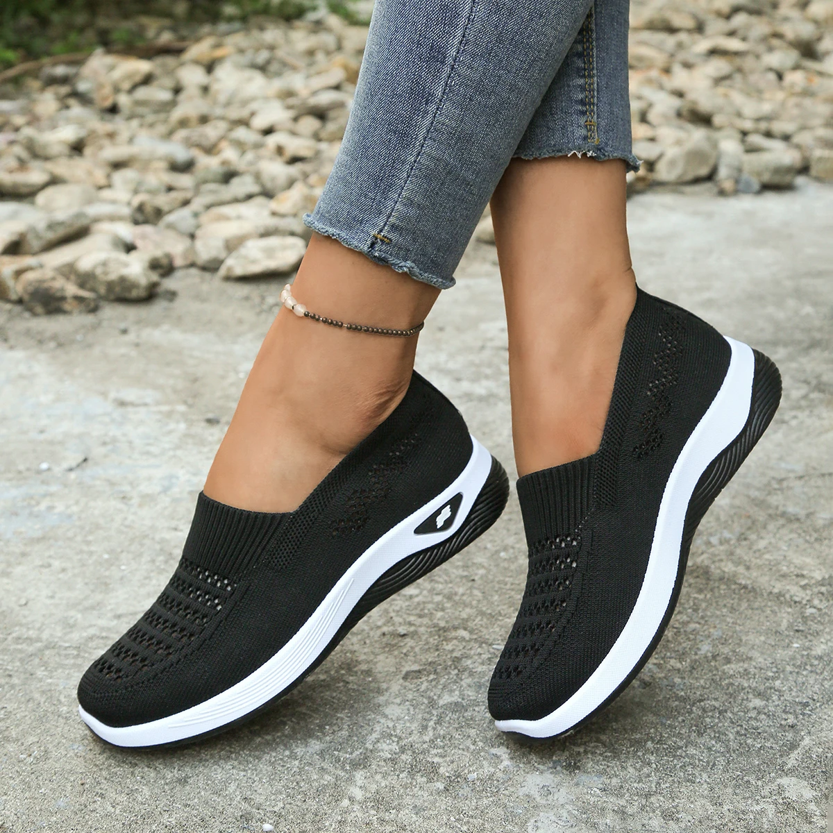 Knit Slip-On Sneakers for Women, Breathable Mesh Casual Shoes to Pair with Jeans & Everyday Outfits
