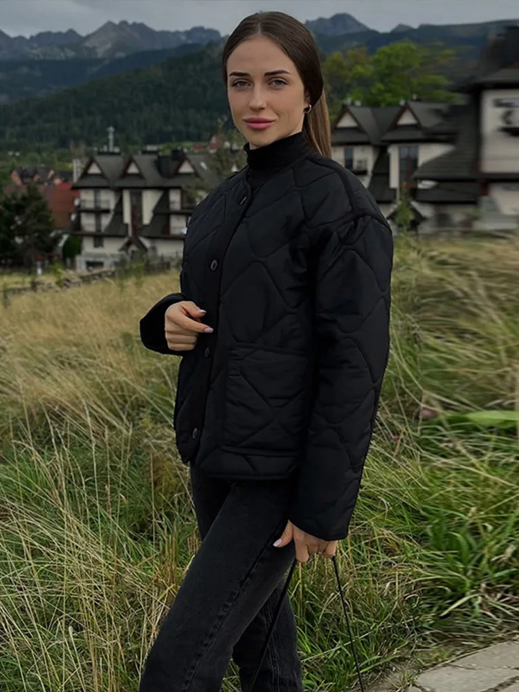 

Women's Quilted Short Jacket Loose Round Neck Single-breasted Patch Pocket Female Coat 2025 Autumn Winter Chic New Outerwears