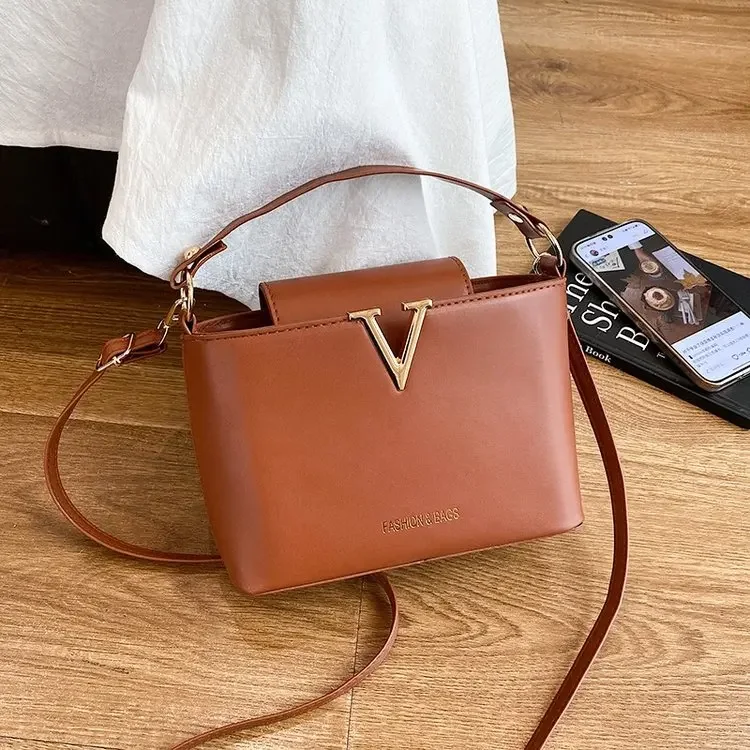 

New 2026 Simple V-shaped Decoration Portable Ins Fashionable Foreign Style Shoulder Crossbody Trend Bucket Women's Small Bag