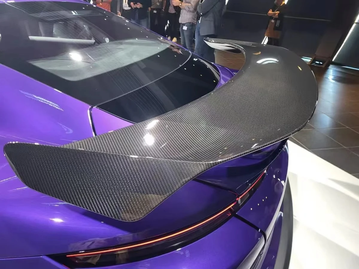 Style Auto Parts Rear Wing Spoiler Body Kits Dry Carbon Fiber  Rear Wing (Half Carbon Fiber)