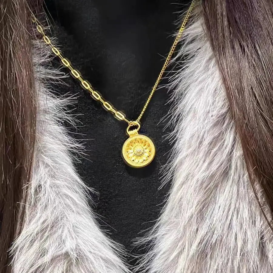Mylux Jewelry Women's 24K Gold AU999 Rotatable Daisy Disk Necklace in Imperial Style | Magnetic detachable disks with imperial p