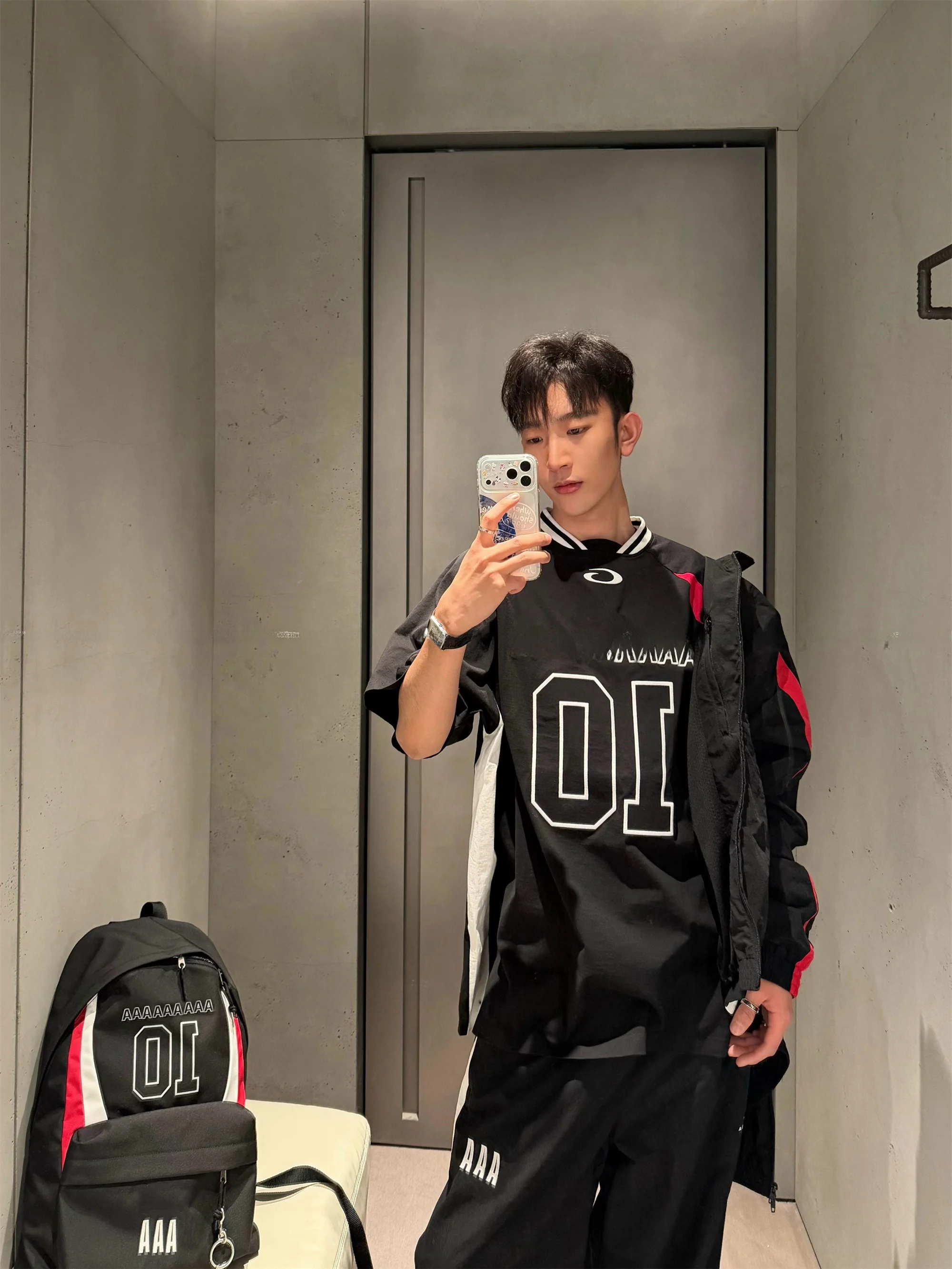 

Футболка VANA ILUSION Baskeall Series с вышитыми буквами, короткий рукав, спортивный стиль, полиэстер, впитывающий пот.