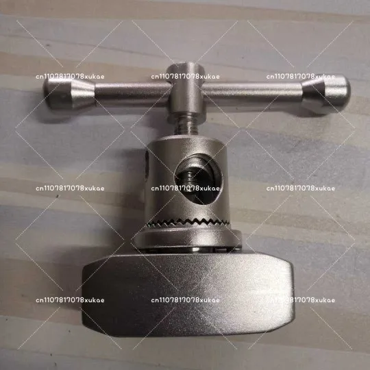 New Large Fixator Operating Table Operating Table Accessories Slider Buckle Leg Support Gripper 304 Stainless Steel Material