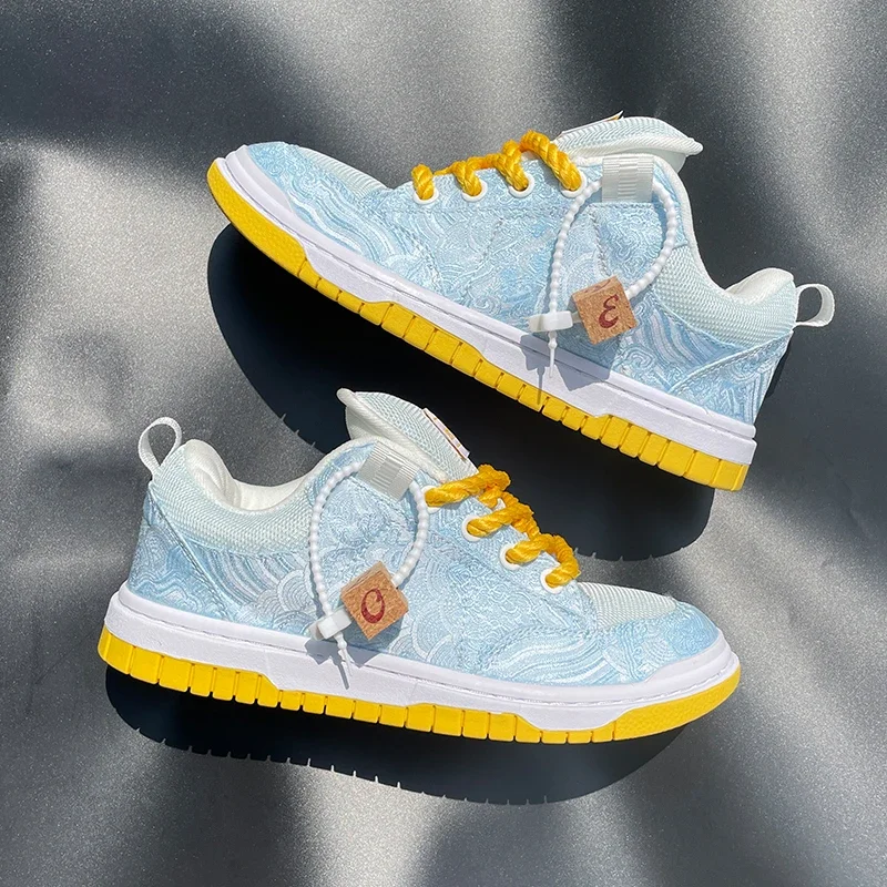 Light Blue New Chinese-Style Loafers, Large Size Shoes, Casual Shoes, Breathable and Comfortable, Satin, Wear-Resistant, Casual, Versatile, Fashionable Canvas Shoes, Sneakers