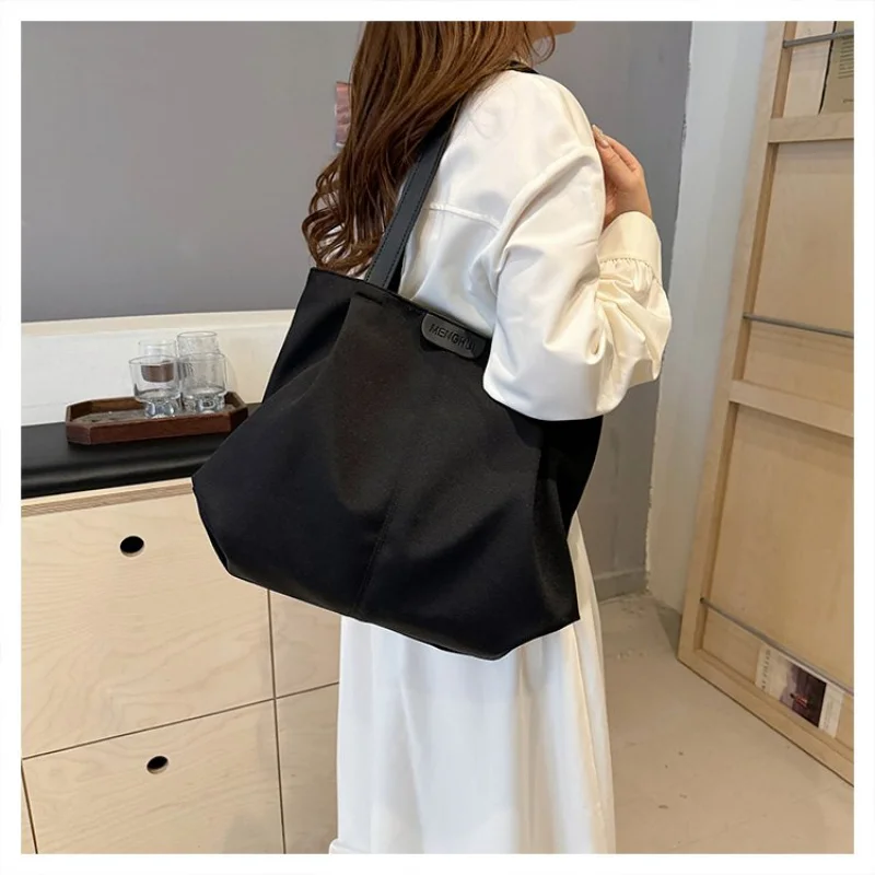 

Fashionable Ladies Tote Bag Made Of Genuine Leather, Luxury Brand Women's Handbag, Elegant Shoulder Crossbody Bag By Popular Des